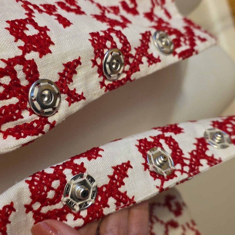 Tree Embroidered Fitted Linen Jacket - Picture 9 of 16